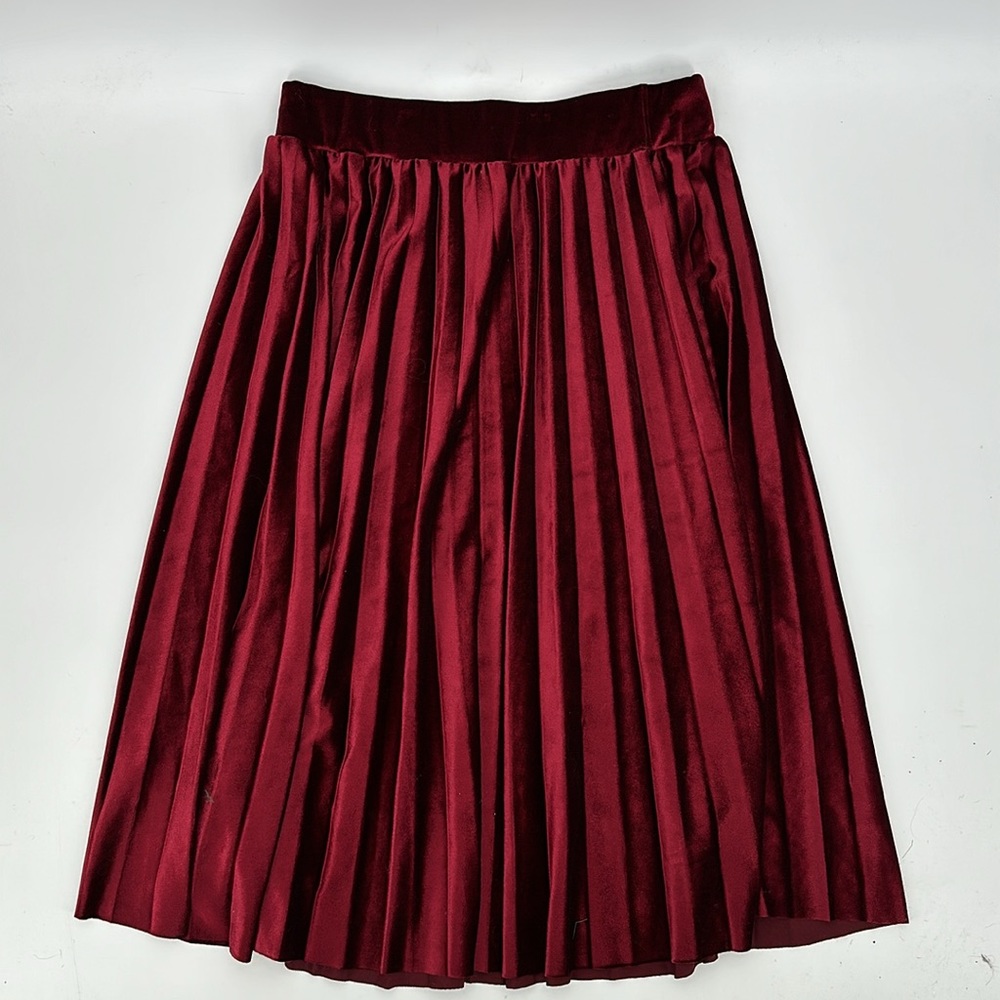 Metrowear skirt pleated red faux velvet size medium